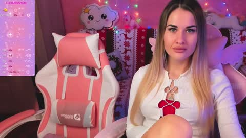 Snapshot of hotty_girls_here chatting on February 2025 06:12:01 AM Ivanna and Jessica online show from February 2025 06:12:01 AM