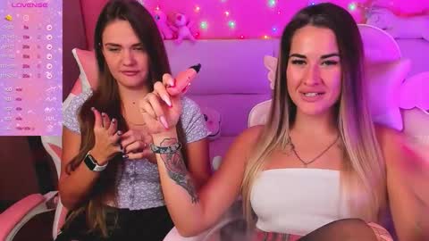 Snapshot of hotty_girls_here chatting on September 2025 06:06:02 AM Ivanna and Jessica online show from September 2025 06:06:02 AM