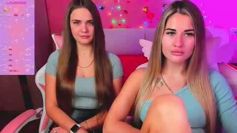 Snapshot of hotty_girls_here chatting on October 2025 06:10:01 AM Ivanna and Jessica online show from October 2025 06:10:01 AM