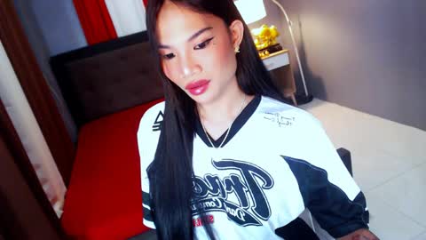 Snapshot of hotty_jane chatting on April 2026 06:26:01 PM Hi i am Jane half vietnamese and half pinay and would like to meet good person here XOXO online show from April 2026 06:26:01 PM