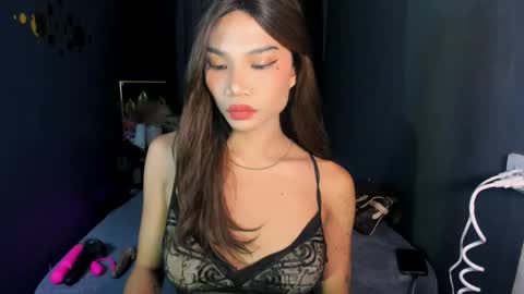 Snapshot of hotty_jane chatting on May 2026 03:28:01 PM Hi i am Jane half vietnamese and half pinay and would like to meet good person here XOXO online show from May 2026 03:28:01 PM