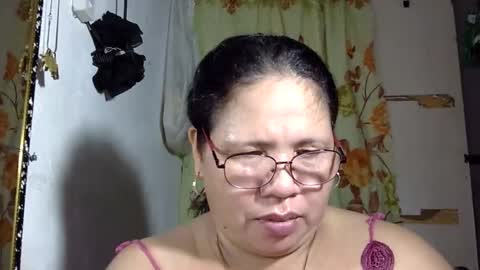hottycrissy4u online show from May 2026 07:35:01 AM