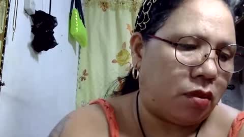 Snapshot of hottycrissy4u chatting on June 2026 01:04:02 PM hottycrissy4u online show from June 2026 01:04:02 PM