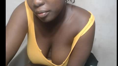 Snapshot of hottylissa1 chatting on October 2025 07:03:02 PM hottylissa1 online show from October 2025 07:03:02 PM