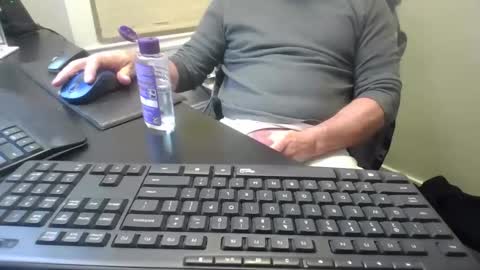 Snapshot of hoverday chatting on May 2026 01:01:01 AM hoverday online show from May 2026 01:01:01 AM