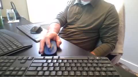 Snapshot of hoverday chatting on May 2026 12:43:01 PM hoverday online show from May 2026 12:43:01 PM