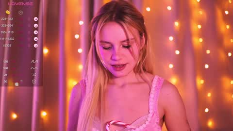 Snapshot of howimeturmum chatting on December 2024 04:38:01 PM ash. see u on sunday online show from December 2024 04:38:01 PM