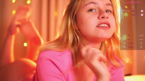 Snapshot of howimeturmum chatting on January 2025 10:52:02 AM ash. see u on sunday online show from January 2025 10:52:02 AM