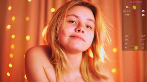 Snapshot of howimeturmum chatting on January 2025 01:56:01 PM ash. see u on sunday online show from January 2025 01:56:01 PM