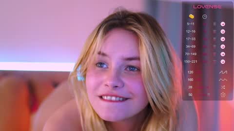 Snapshot of howimeturmum chatting on January 2025 01:02:01 PM ash. see u on sunday online show from January 2025 01:02:01 PM