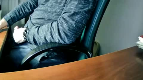 Peter online show from February 2025 11:03:01 PM