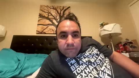 Snapshot of htfsb chatting on January 2026 07:35:02 AM htfsb online show from January 2026 07:35:02 AM