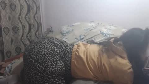 hugeassdevil online show from November 2025 08:36:02 AM