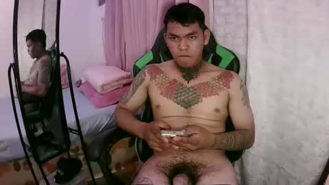 Snapshot of hugecock_jr chatting on November 2025 12:27:02 PM JR online show from November 2025 12:27:02 PM