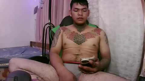 Snapshot of hugecock_jr chatting on December 2025 11:52:02 AM JR online show from December 2025 11:52:02 AM