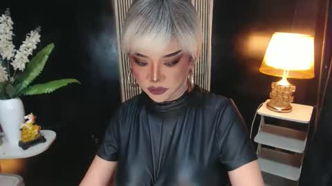 Christine online show from April 2026 07:52:01 PM
