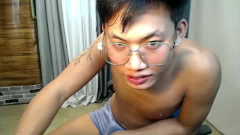 hugecockjames09 online show from October 2025 08:23:02 AM