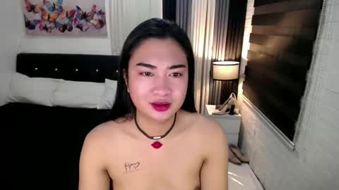 Snapshot of hugemusclecockts chatting on December 2025 04:57:01 PM yesha fox online show from December 2025 04:57:01 PM