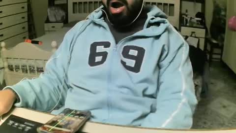 Snapshot of hugeveiny chatting on January 2025 05:15:02 PM hugeveiny online show from January 2025 05:15:02 PM