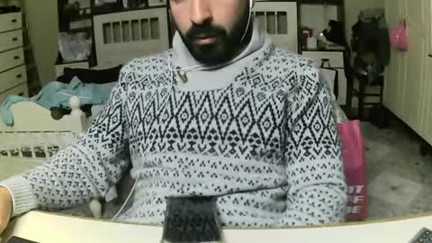 Snapshot of hugeveiny chatting on March 2025 05:38:02 PM hugeveiny online show from March 2025 05:38:02 PM