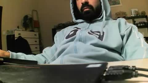 Snapshot of hugeveiny chatting on November 2025 05:26:01 PM hugeveiny online show from November 2025 05:26:01 PM