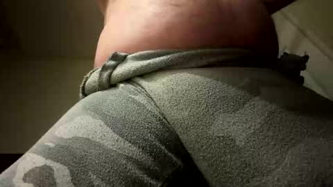 Snapshot of hughfat chatting on February 2026 05:03:01 AM hughfat online show from February 2026 05:03:01 AM