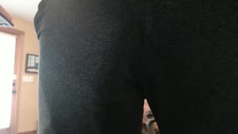 Big uncut cock dripping online show from February 2026 07:25:02 PM