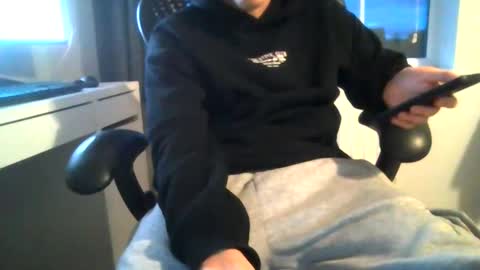 Hungandhorny100 online show from November 2025 04:39:01 PM