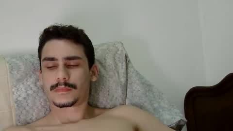 Snapshot of hungcaique chatting on May 2026 04:10:01 AM hungcaique online show from May 2026 04:10:01 AM