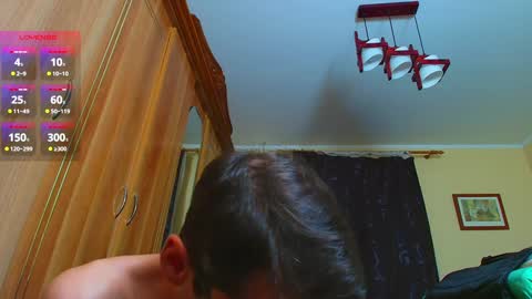 Snapshot of hungeddy chatting on December 2024 05:44:01 PM Eddy online show from December 2024 05:44:01 PM