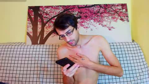 Snapshot of hungeddy chatting on September 2025 06:30:01 PM Eddy online show from September 2025 06:30:01 PM