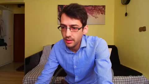 Snapshot of hungeddy chatting on December 2025 08:34:01 AM Eddy online show from December 2025 08:34:01 AM