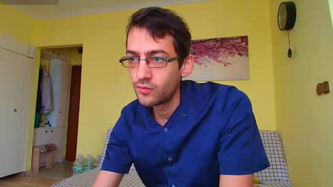 Snapshot of hungeddy chatting on December 2025 09:24:01 AM Eddy online show from December 2025 09:24:01 AM