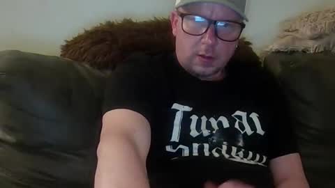 HuingsingleDad79 online show from March 2026 08:32:02 AM