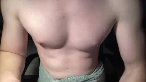 hungwank95 online show from November 2025 07:58:01 PM