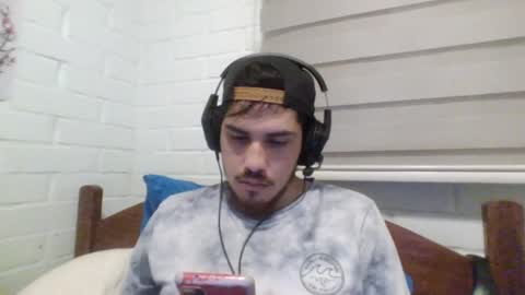 Snapshot of hungweeb chatting on December 2024 12:50:01 AM Rod online show from December 2024 12:50:01 AM