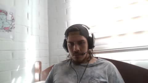 Snapshot of hungweeb chatting on December 2024 08:16:01 PM Rod online show from December 2024 08:16:01 PM