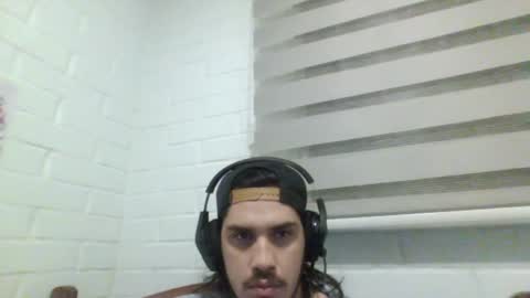 Snapshot of hungweeb chatting on December 2024 01:31:02 AM Rod online show from December 2024 01:31:02 AM