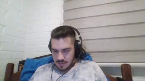 Snapshot of hungweeb chatting on January 2025 03:15:01 AM Rod online show from January 2025 03:15:01 AM