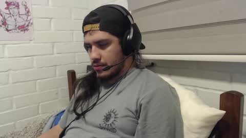 Snapshot of hungweeb chatting on October 2025 03:18:01 AM Rod online show from October 2025 03:18:01 AM