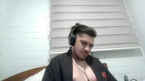 Snapshot of hungweeb chatting on January 2026 03:32:01 AM Rod online show from January 2026 03:32:01 AM