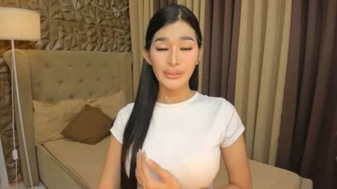 Snapshot of hunkhomerontop chatting on October 2025 07:25:01 AM hunkhomerontop online show from October 2025 07:25:01 AM