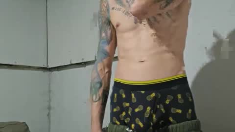 Wh8teboi online show from November 2025 04:15:01 AM