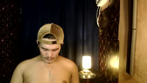 hunkylloyd online show from December 2024 11:44:01 AM