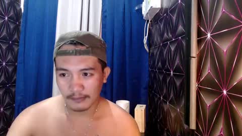 hunkylloyd online show from December 2024 12:15:02 AM