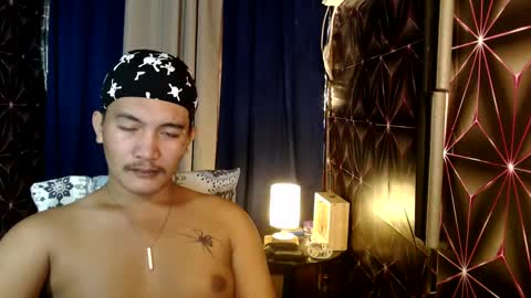 hunkylloyd online show from December 2024 12:40:02 PM