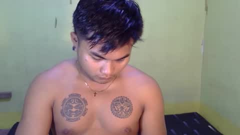 hunkyzeus online show from October 2025 04:18:01 PM