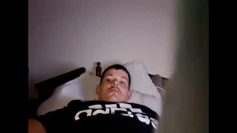 huntdog1221 online show from May 2026 02:41:01 AM