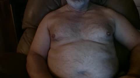 huntermark1 online show from December 2025 04:52:01 AM