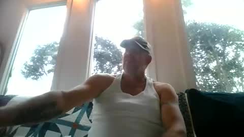 hunybager online show from December 2025 02:34:01 PM